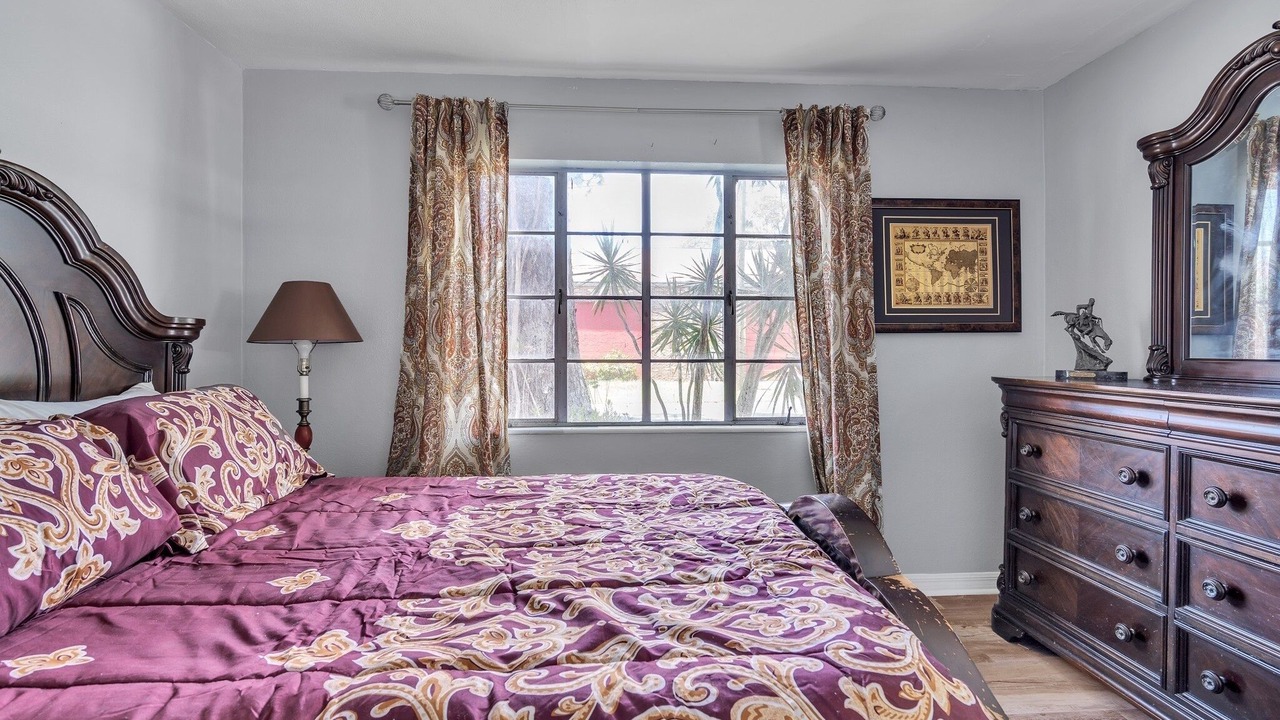 Photo of Bedroom in Gillespie Park