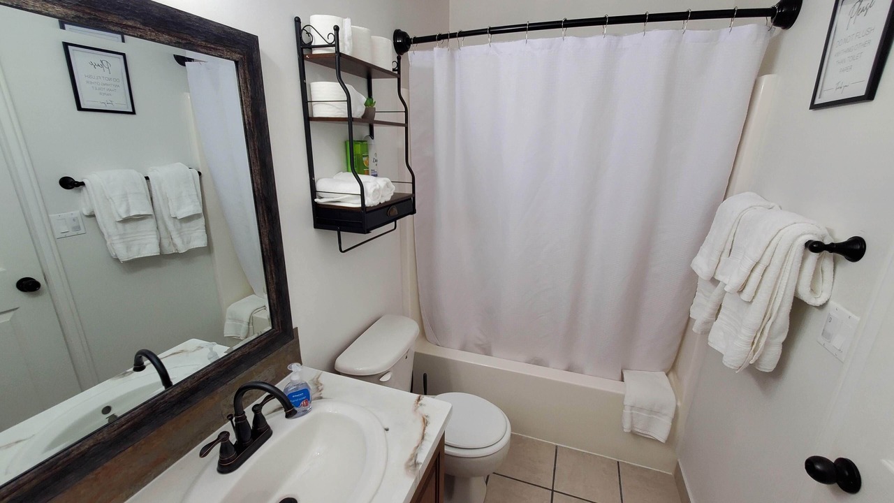 Photo of Bathroom in Sweetwater