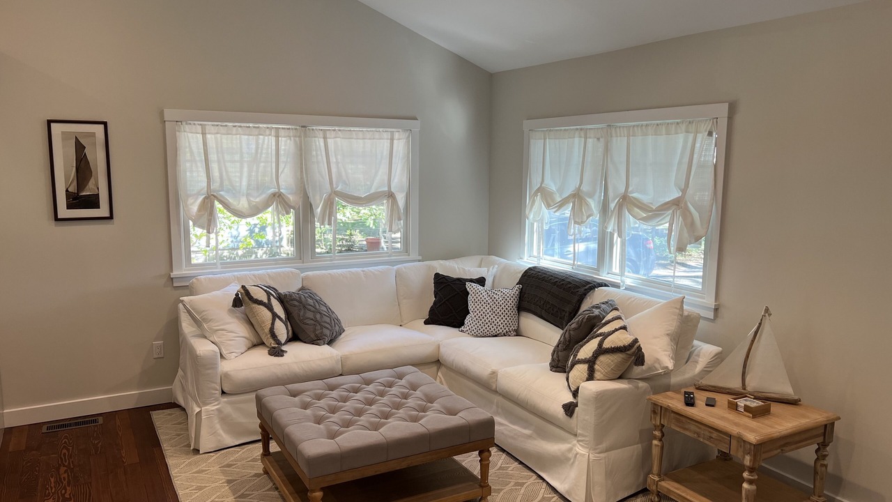 Photo of Livingroom in Cutchogue