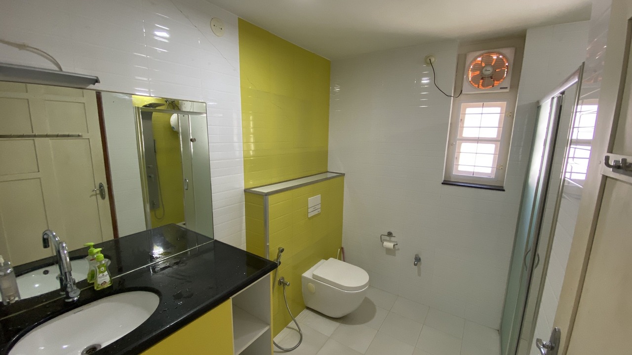 Photo of Bathroom in Perinad