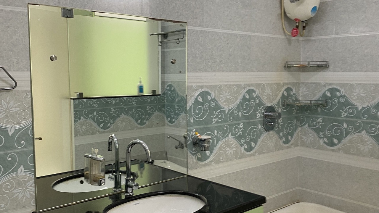 Photo of Bathroom in Perinad