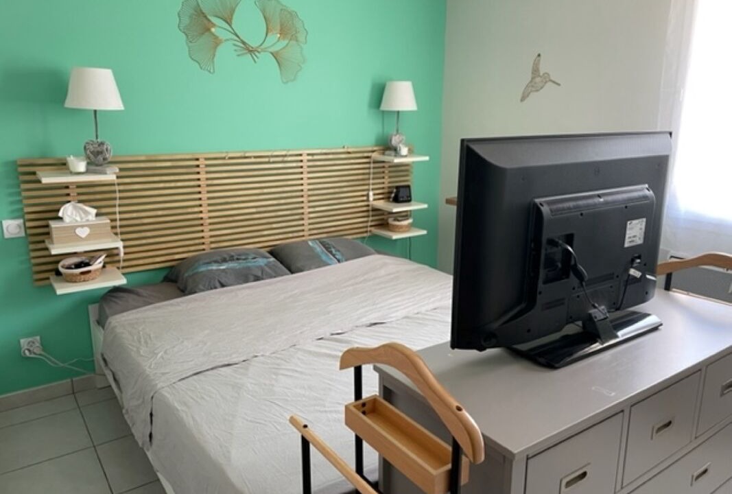 Photo of Bedroom in Caumont-sur-Durance