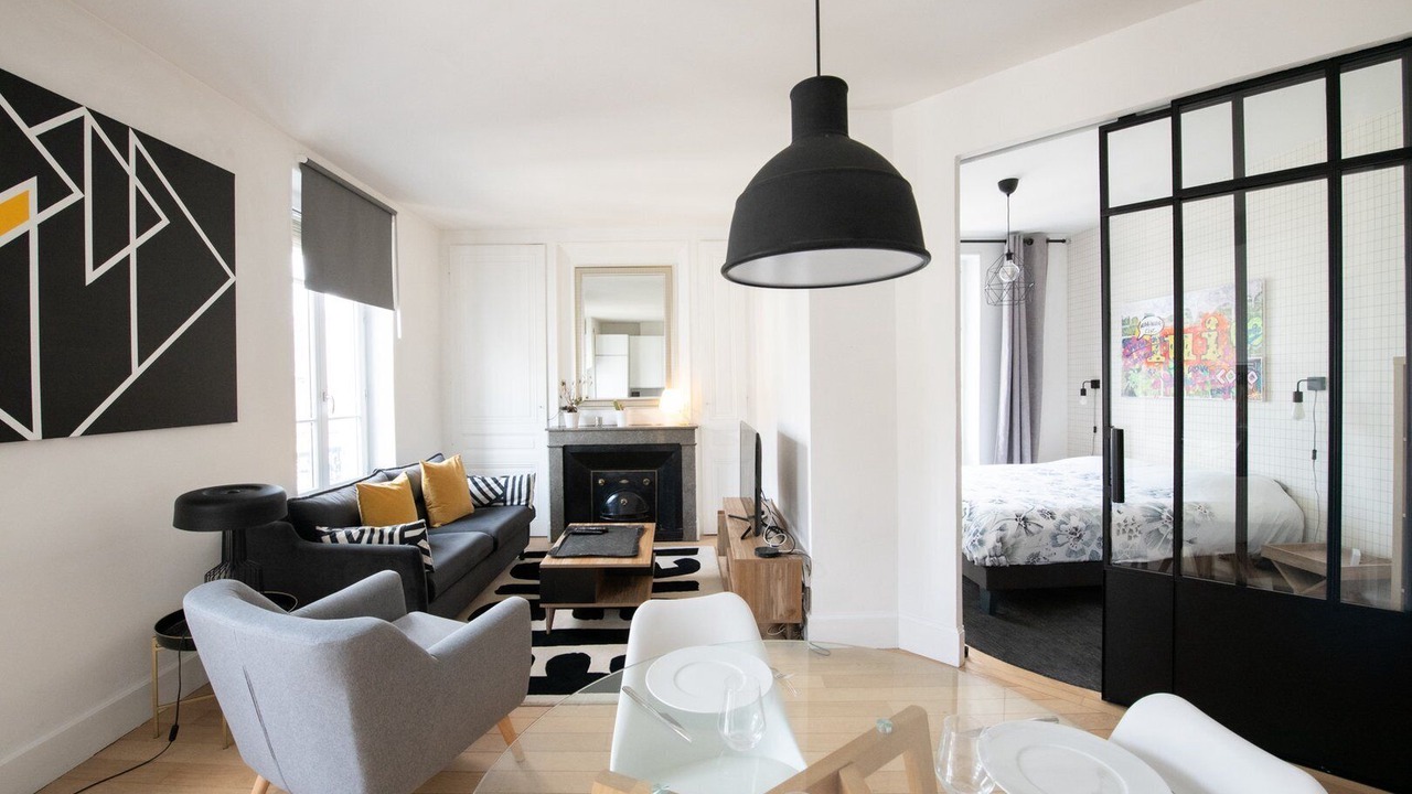 Photo of Bedroom in Jules Ferry - Recamier