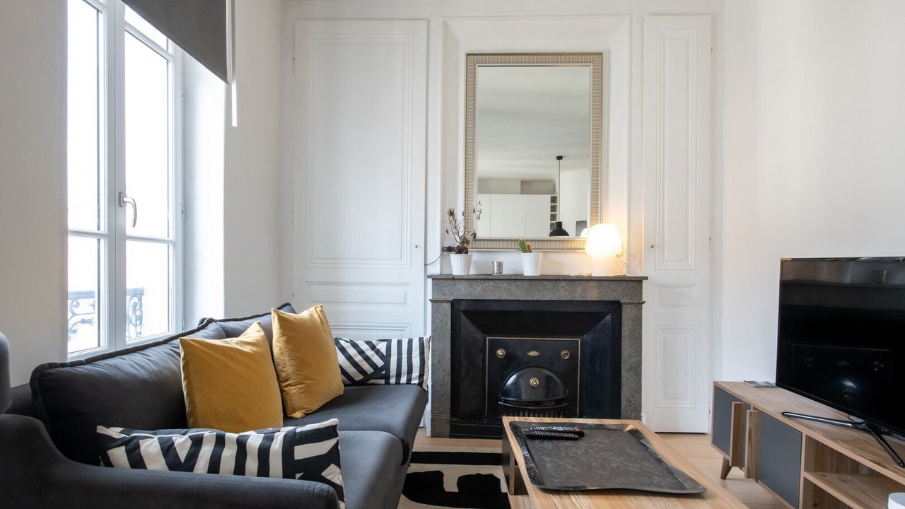 Photo of Livingroom in Jules Ferry - Recamier