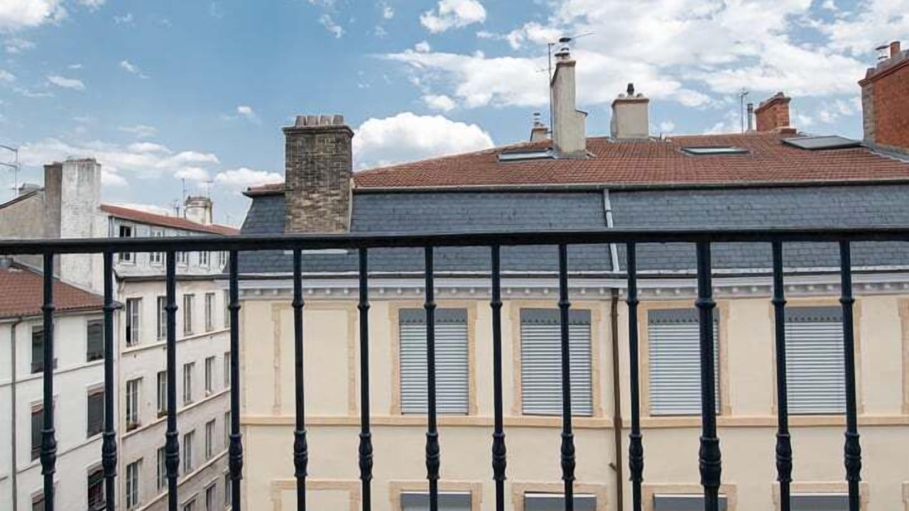Photo of Outdoor in Jules Ferry - Recamier