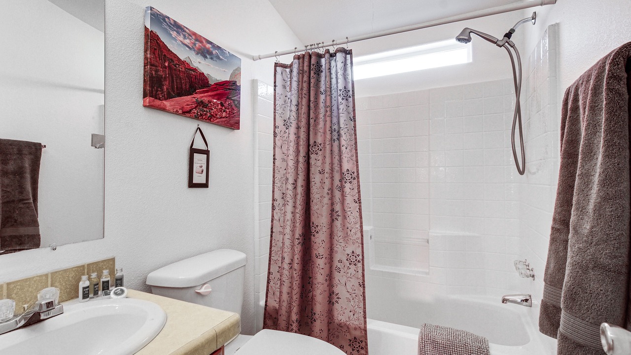 Photo of Bathroom in Big Water