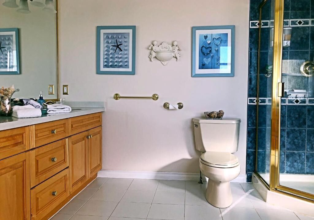 Photo of Bathroom in White Rock