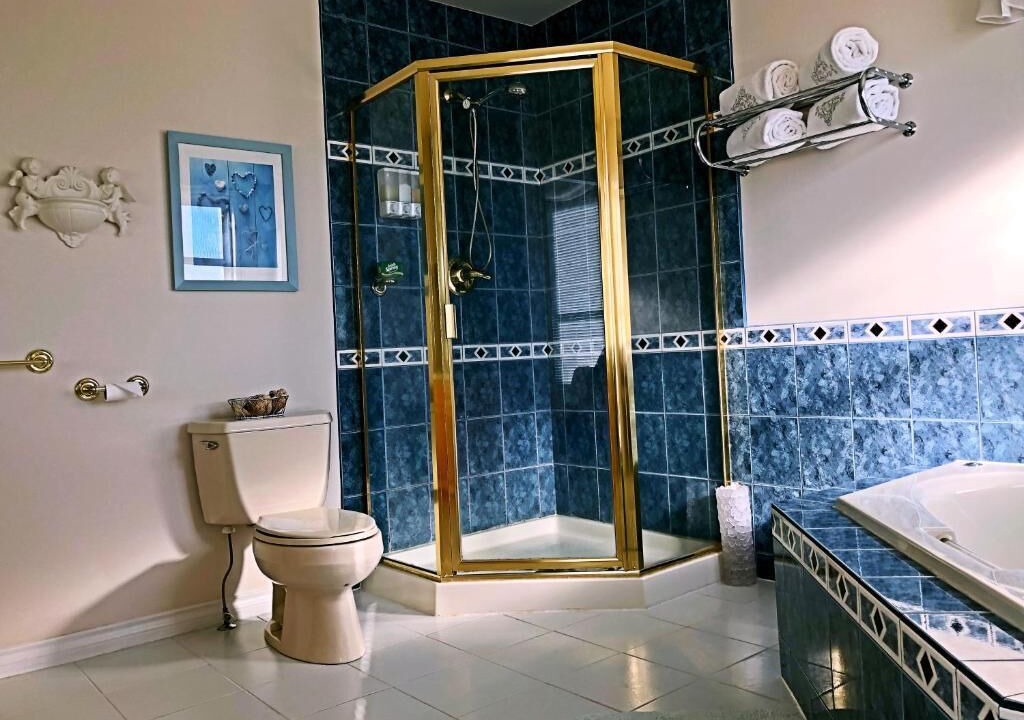Photo of Bathroom in White Rock