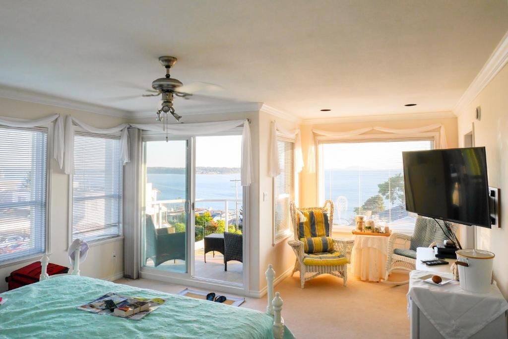 Photo of Bedroom in White Rock