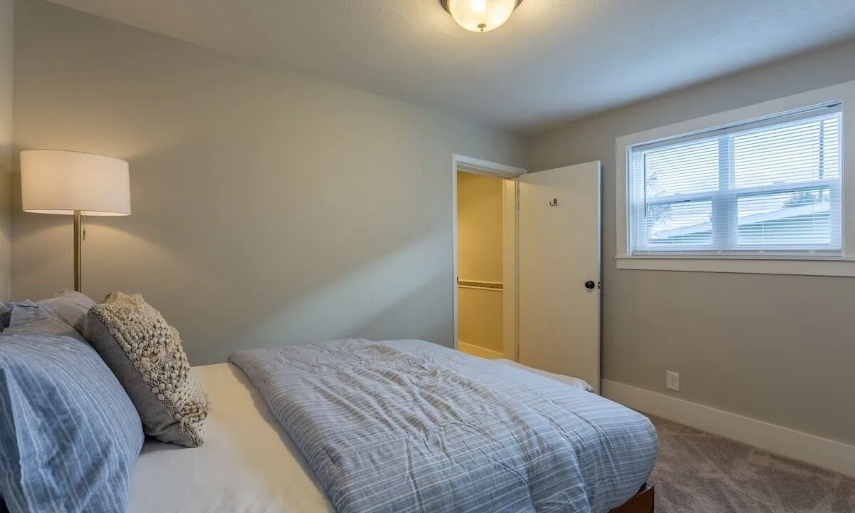 Photo of Bedroom in Logan