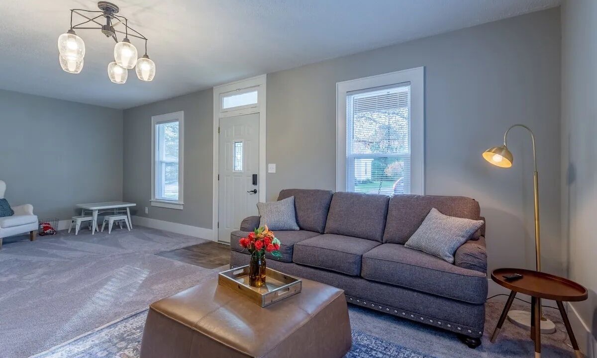 Photo of Livingroom in Logan