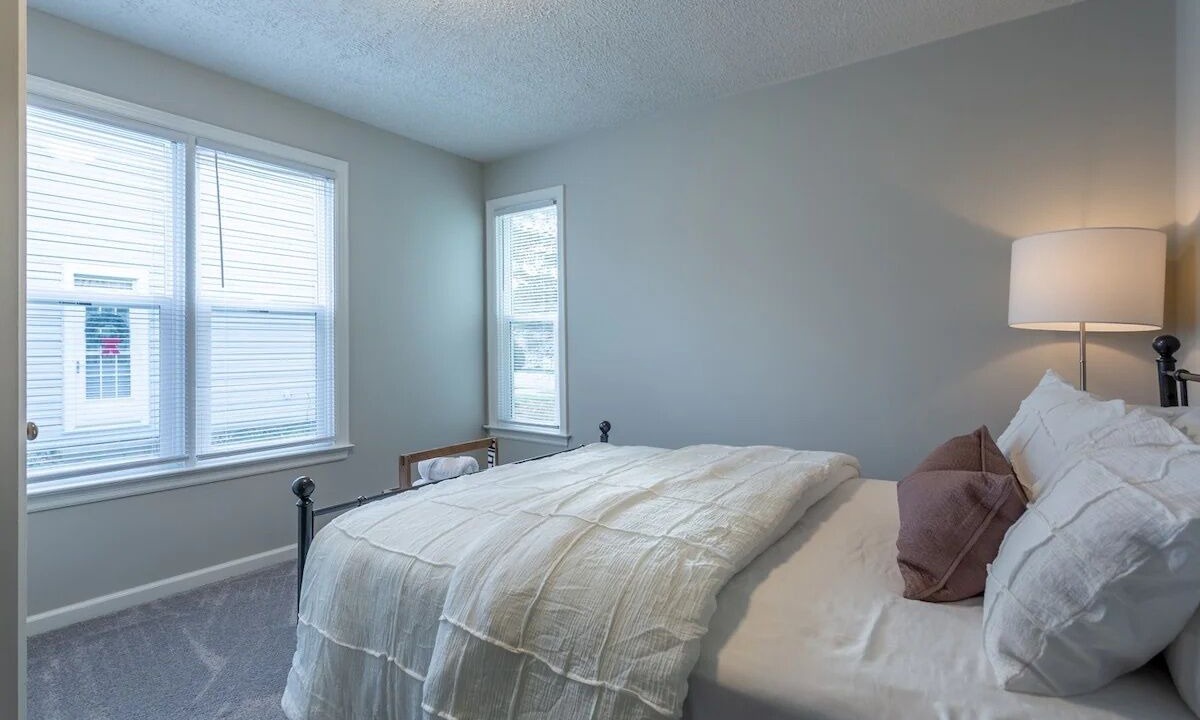 Photo of Bedroom in Logan