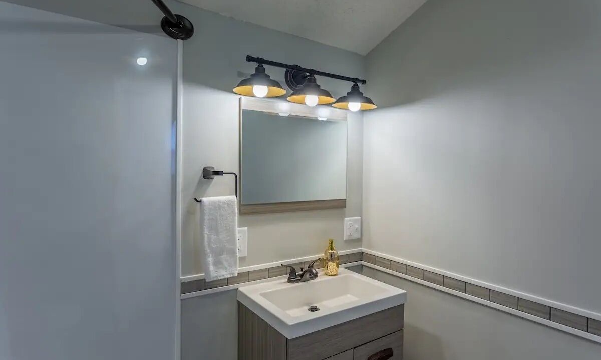 Photo of Bathroom in Logan