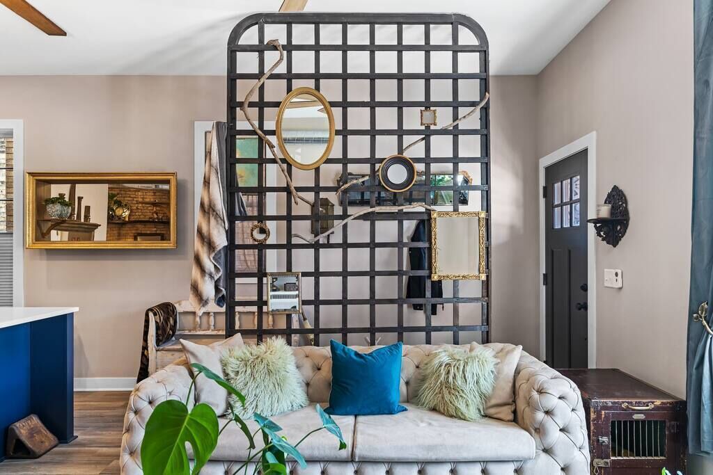 Photo of Livingroom in Fifth Ward