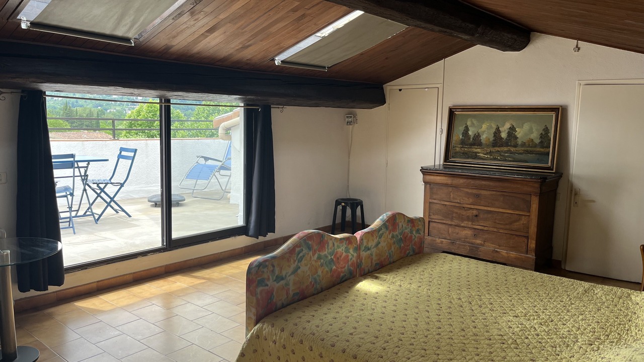 Photo of Bedroom in Aveze