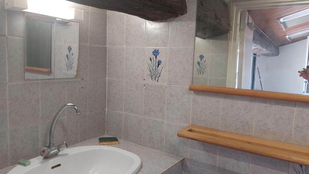 Photo of Bathroom in Aveze