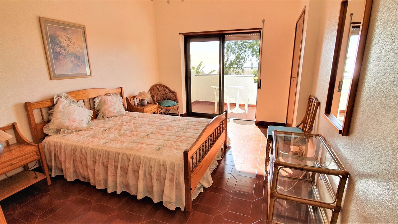 Photo of Bedroom in Alporchinhos