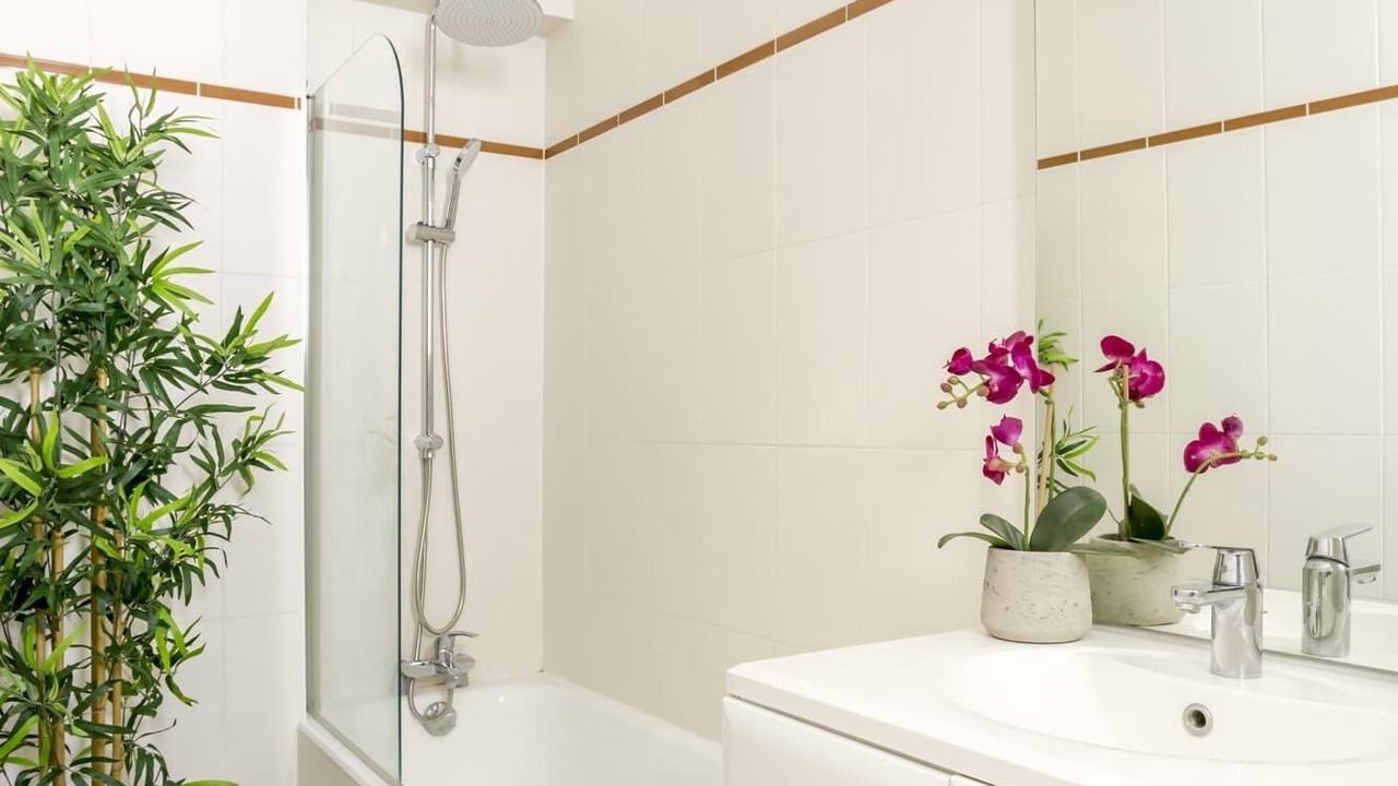 Photo of Bathroom in Faubourg-du-Roule