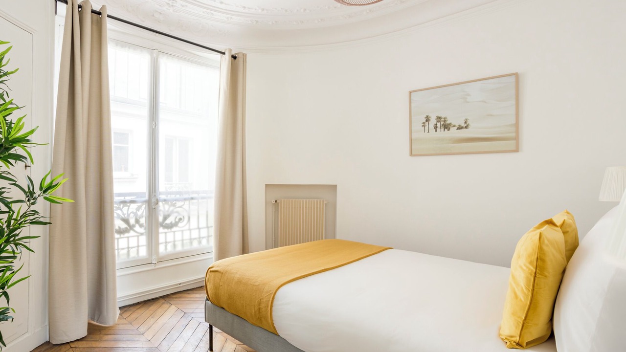 Photo of Bedroom in Faubourg-du-Roule