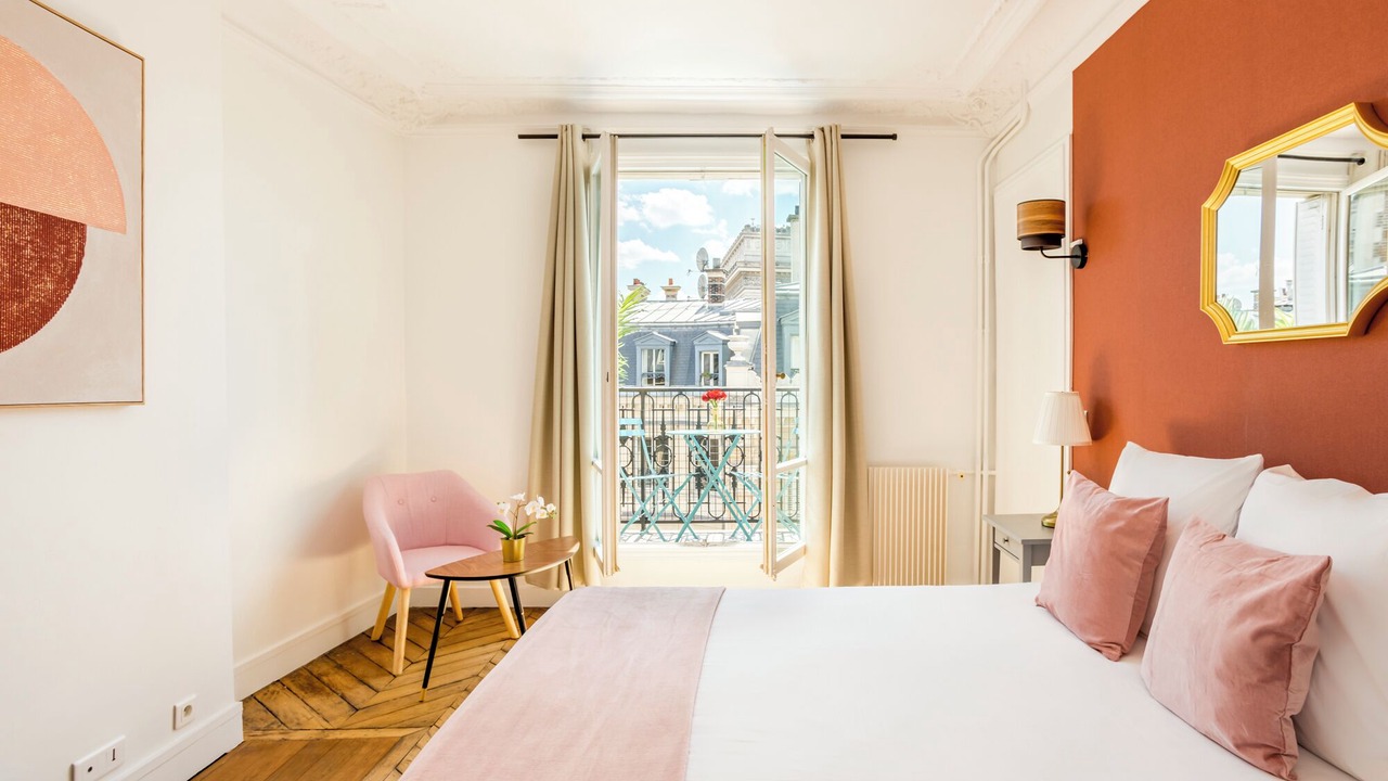 Photo of Bedroom in Faubourg-du-Roule