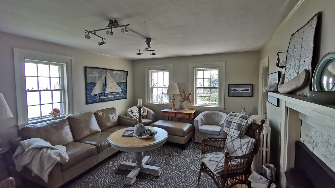 Photo of Livingroom in Hall's Harbour