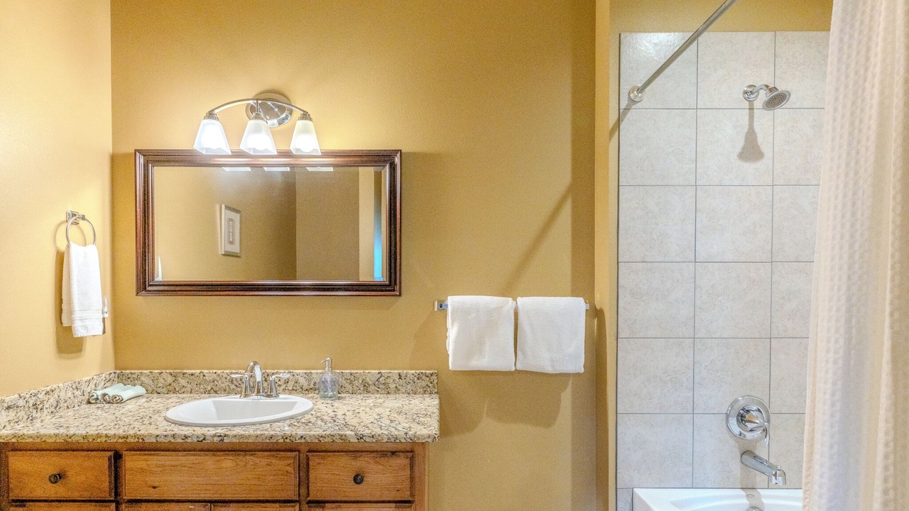 Photo of Bathroom in Lazy Acres