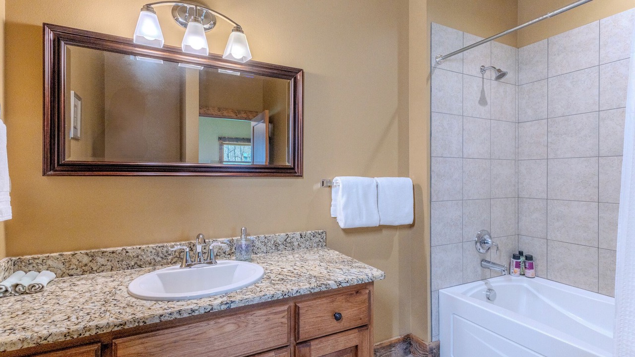 Photo of Bathroom in Lazy Acres