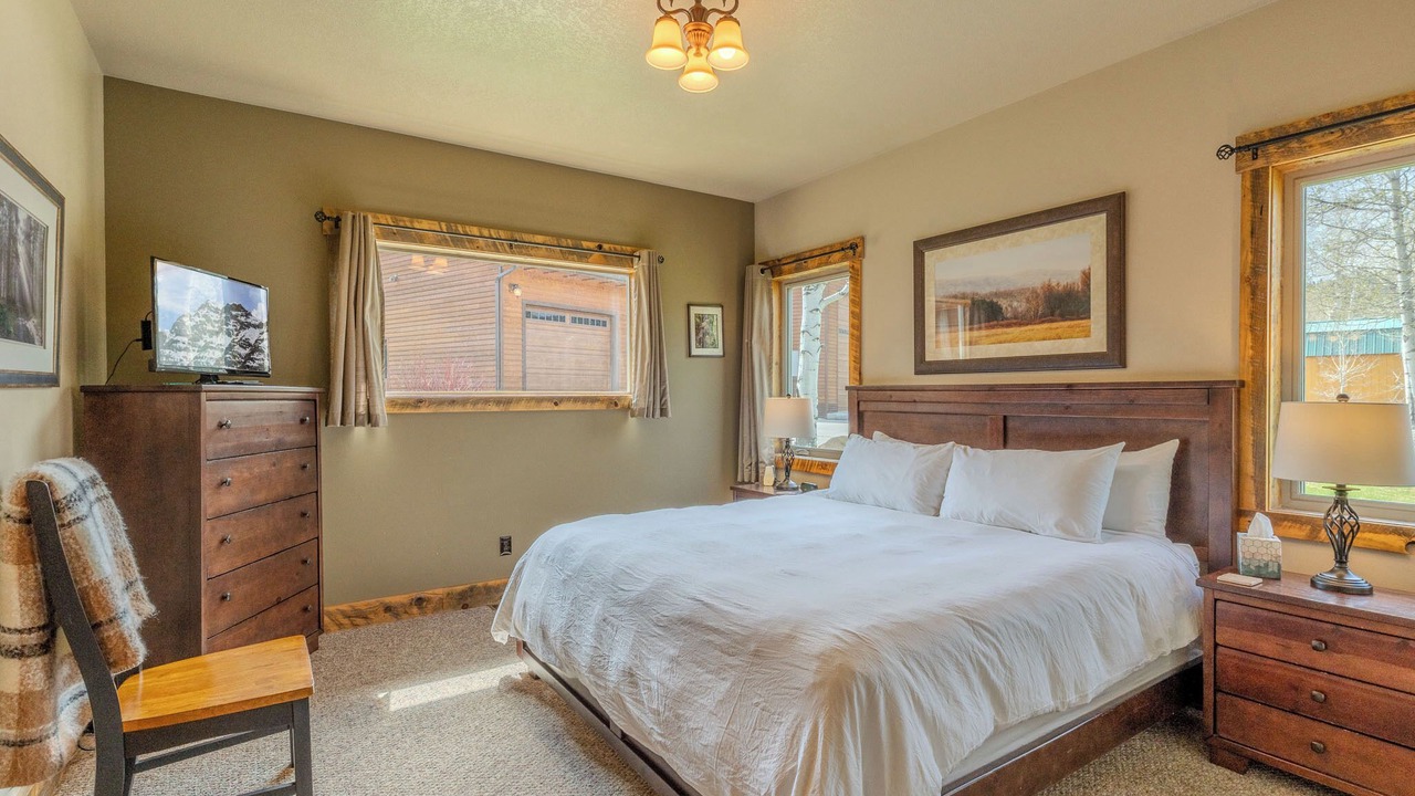 Photo of Bedroom in Lazy Acres