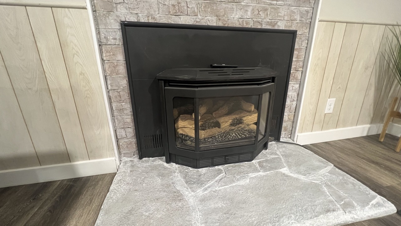 Photo of Livingroom in Millcreek