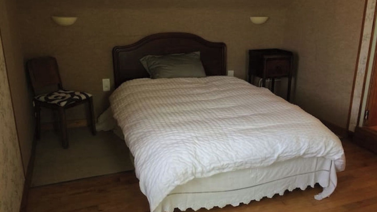 Photo of Bedroom in Bard-le-Regulier