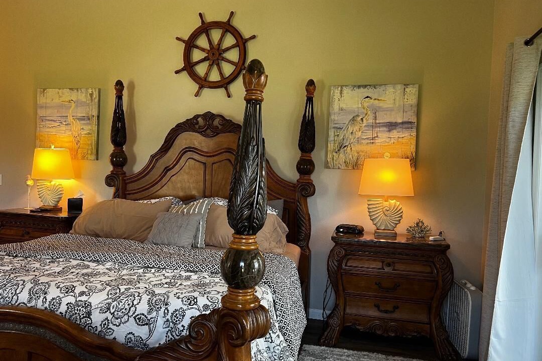 Photo of Bedroom in Bayshore Gardens
