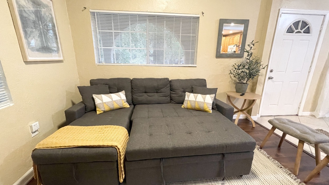 Photo of Livingroom in Southeastern Sacramento