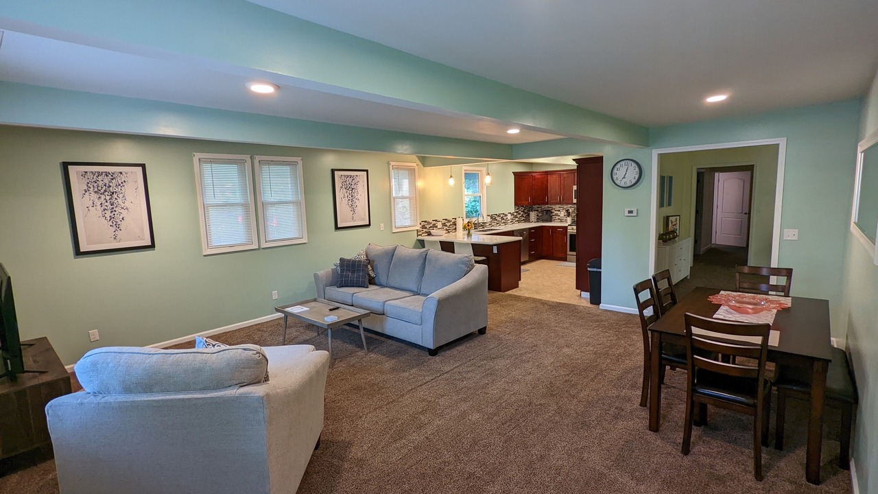 Photo of Livingroom in Mount Pleasant