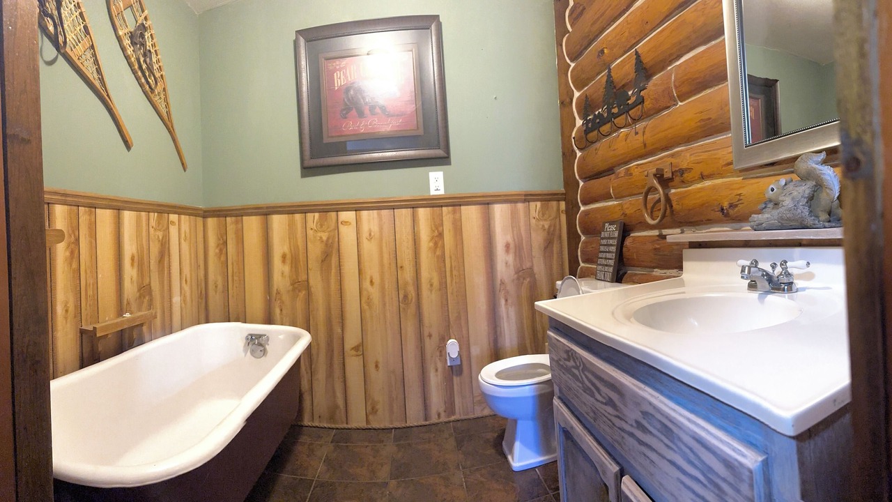 Photo of Bathroom in Ironton