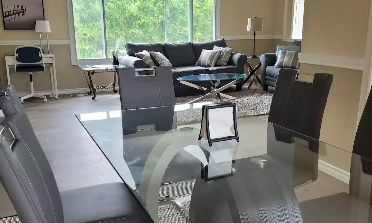 Photo of Livingroom in Abbotsford