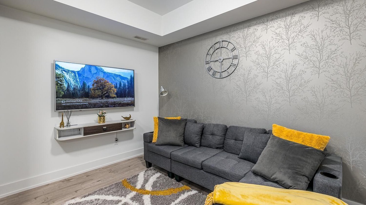 Photo of Livingroom in Niagara Falls
