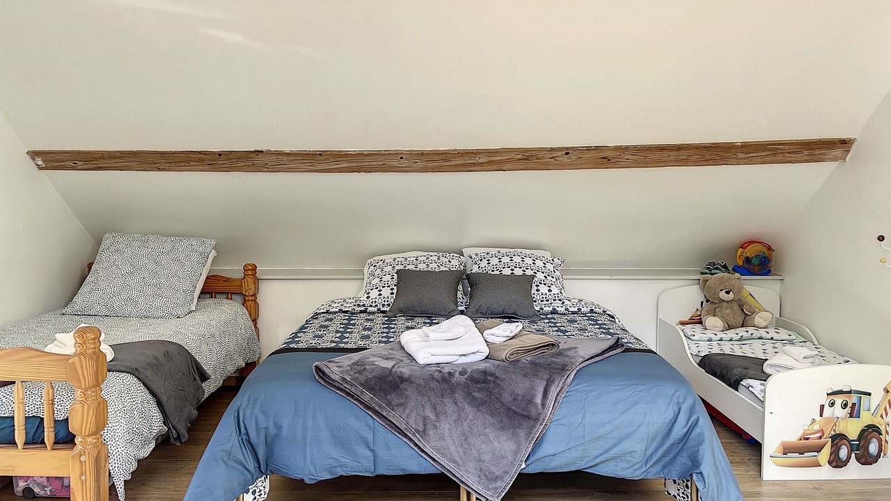 Photo of Bedroom in Sully