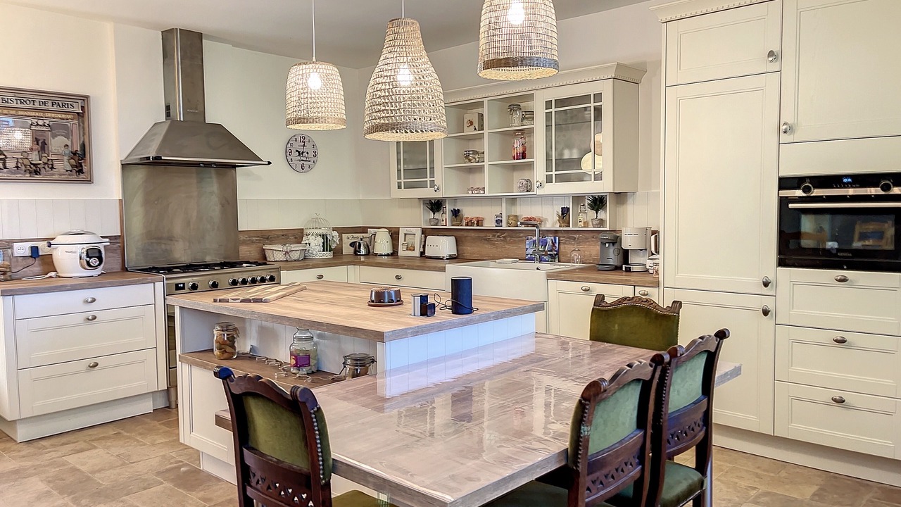 Photo of Kitchen in Sully