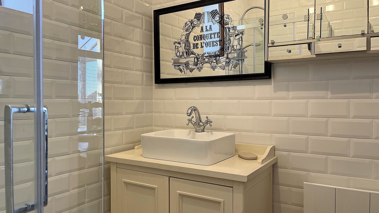 Photo of Bathroom in Sully