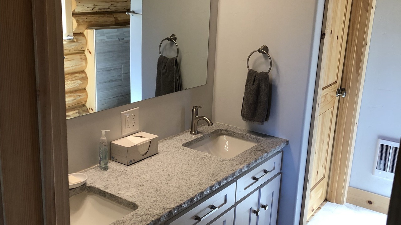 Photo of Bathroom in Tamarack Resort
