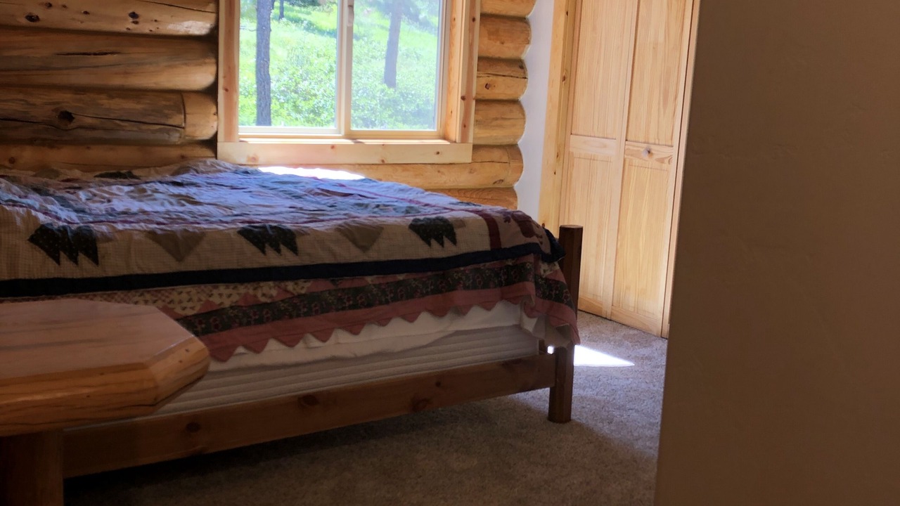 Photo of Bedroom in Tamarack Resort