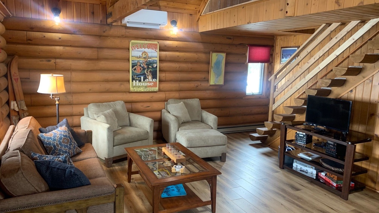 Photo of Livingroom in Chilton