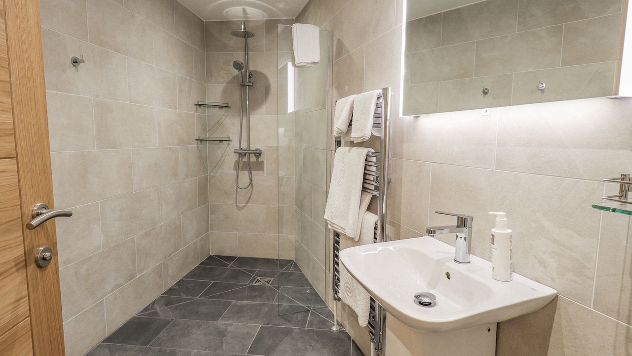 Photo of Bedroom in Lakeside