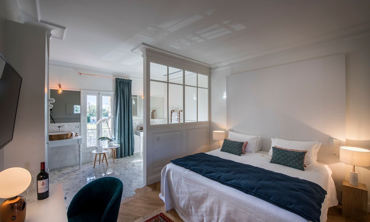 Photo of Bedroom in Saint-Emilion