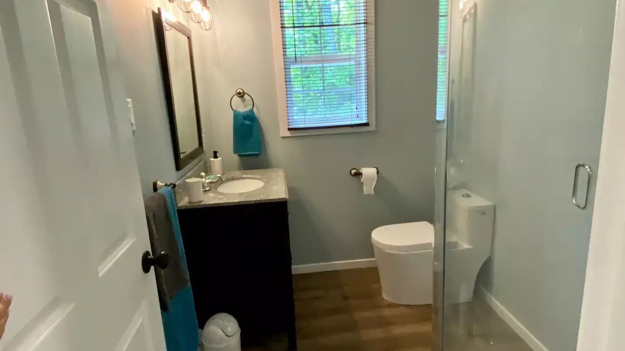 Photo of Bathroom in Machar