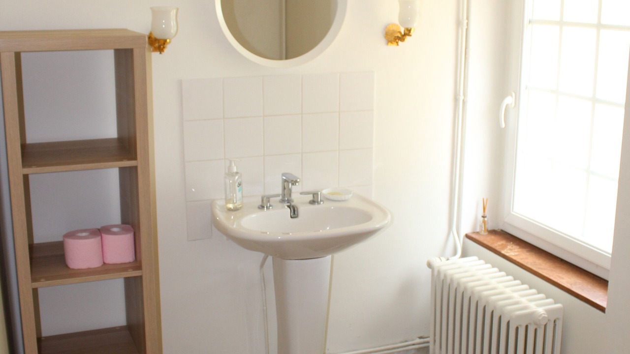 Photo of Bathroom in Esvres