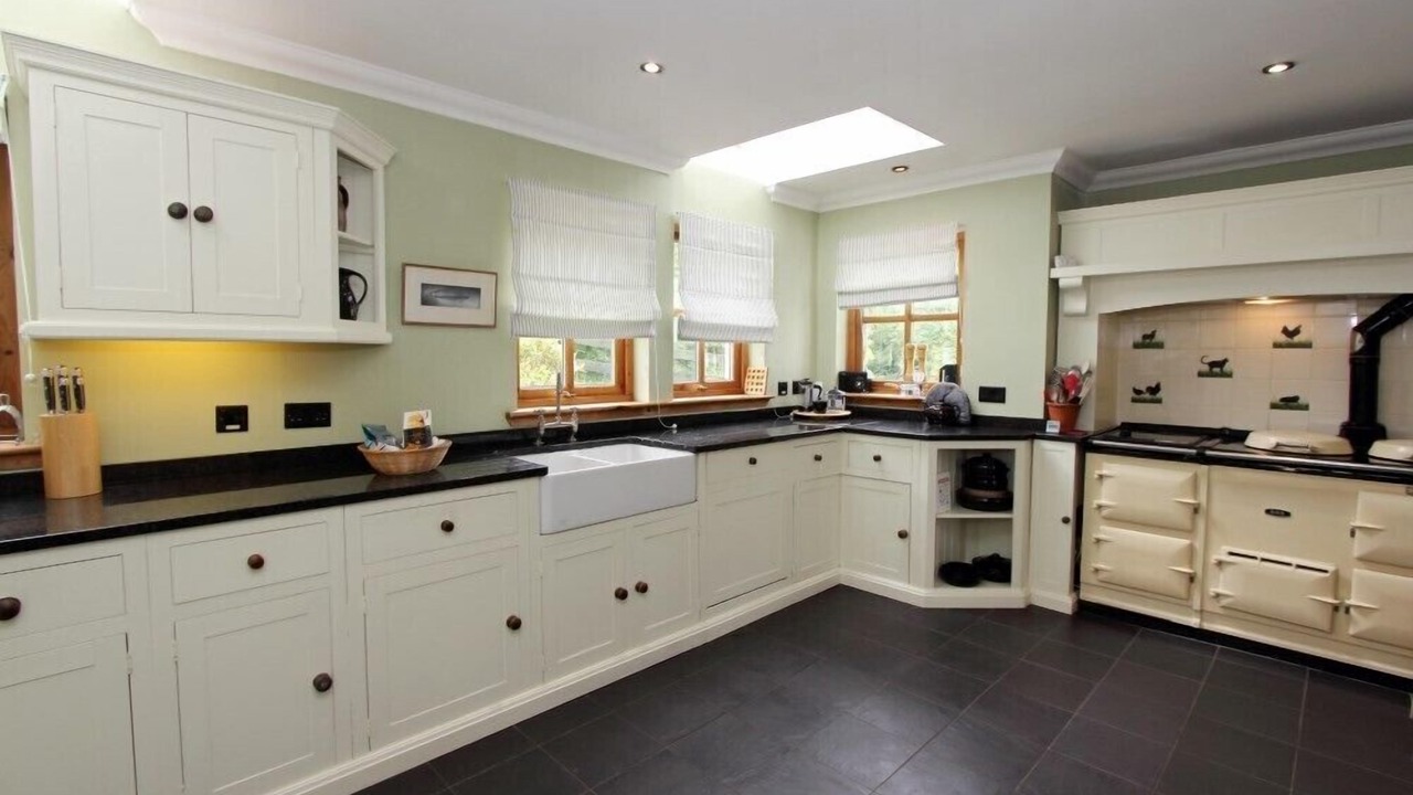 Photo of Kitchen in Beinn Orasaigh