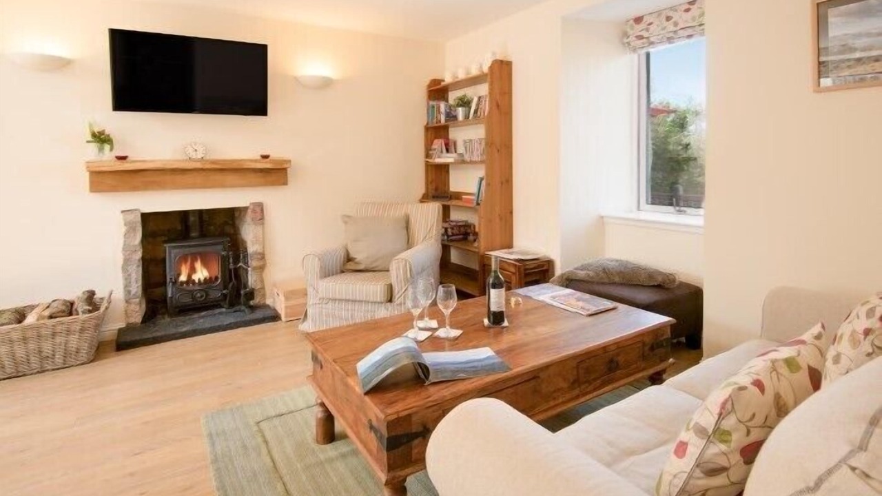 Photo of Livingroom in Alexandria