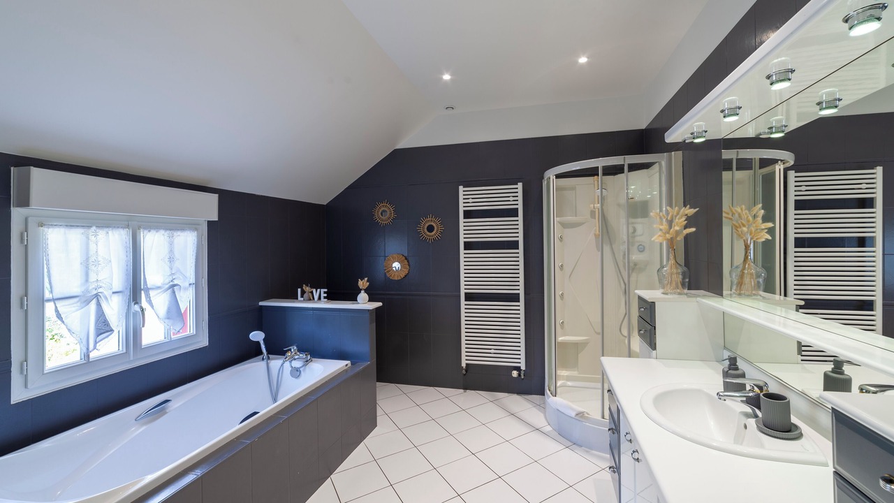 Photo of Bathroom in Cellettes