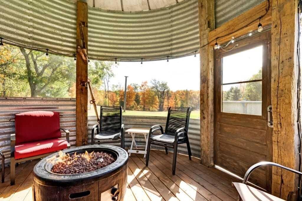 Photo of Patio Balcony in Elizabethtown-Kitley